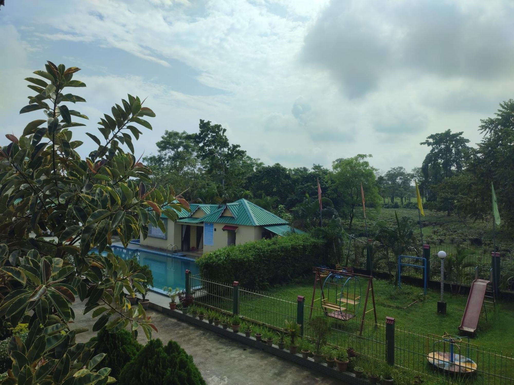 Maa Greenary View - A Holiday Resort Alipur Duar Exterior photo